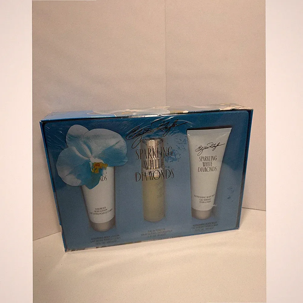 Elizabeth Taylor Sparkling White Diamonds 3 Piece Fragrance Gift Set old formula